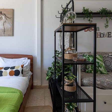 Oasis - Cozy Studio In Ларнака Экстерьер фото