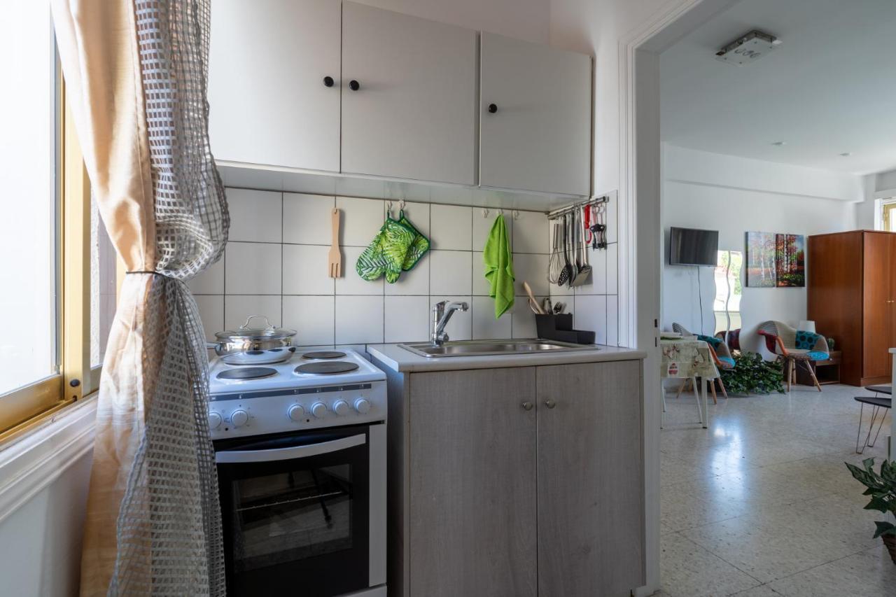 Oasis - Cozy Studio In Ларнака Экстерьер фото