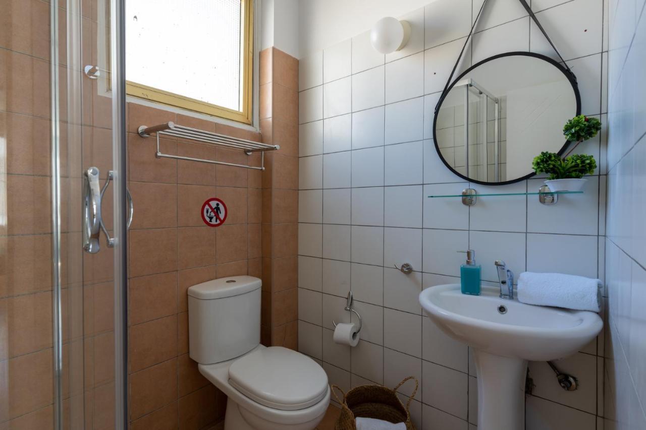 Oasis - Cozy Studio In Ларнака Экстерьер фото